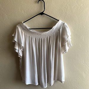 White Heart & Hips Of the shoulder top size Large.